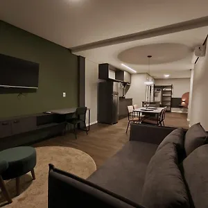 https://xtay-cais-rooftop.hotels-portoalegre.net